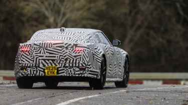 Jaguar GT 2025 - rear tracking 